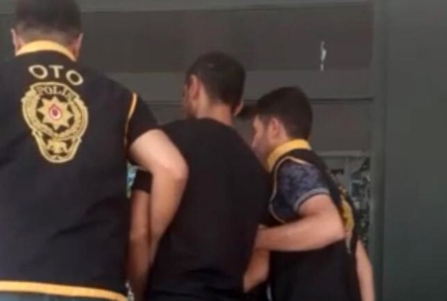 Bir haftada iki defa girdiği evde hırsızlık yapan zanlı yakalandı
