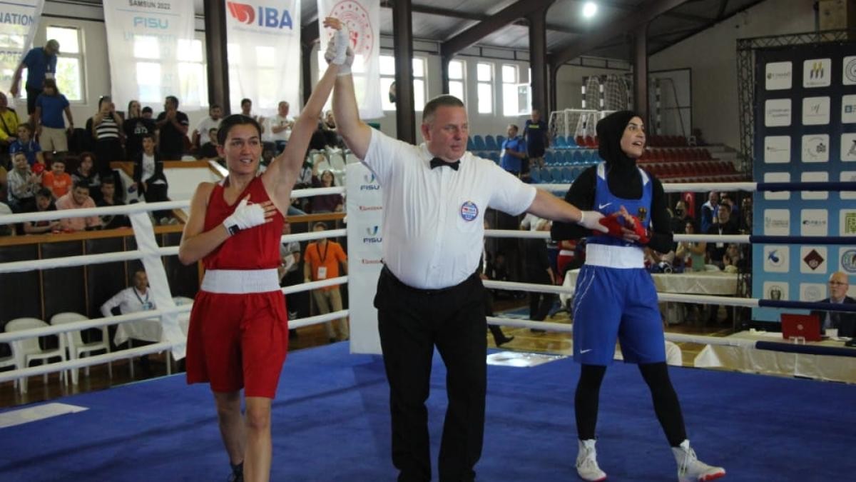 Millî Boksör Akbaş, Dünya Üniversiteler şampiyonasında altın madalya kazandı