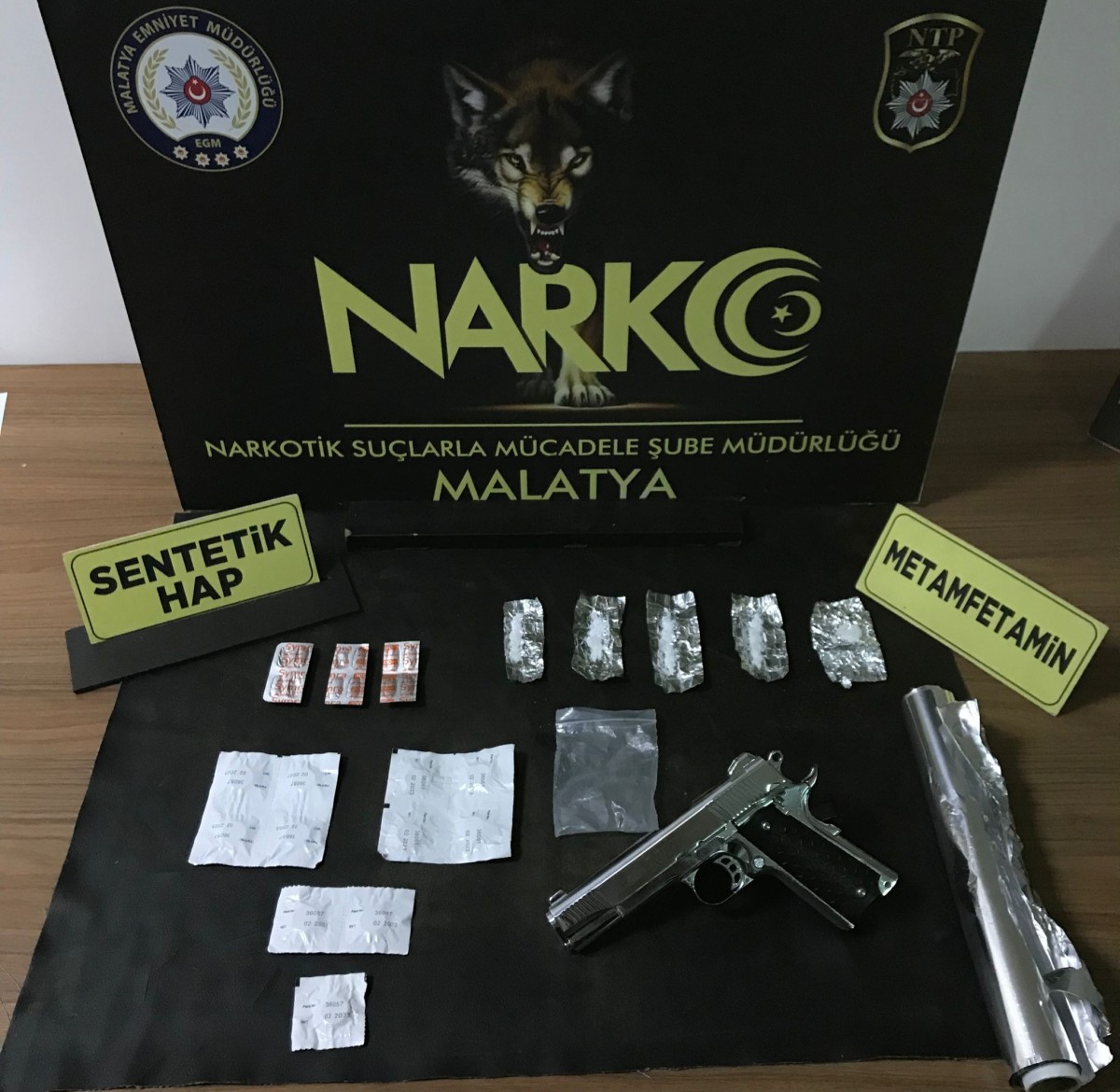  Polis uyuşturucu satıcılarına 4 ayrı operasyon düzenledi: 10 kişi gözaltında