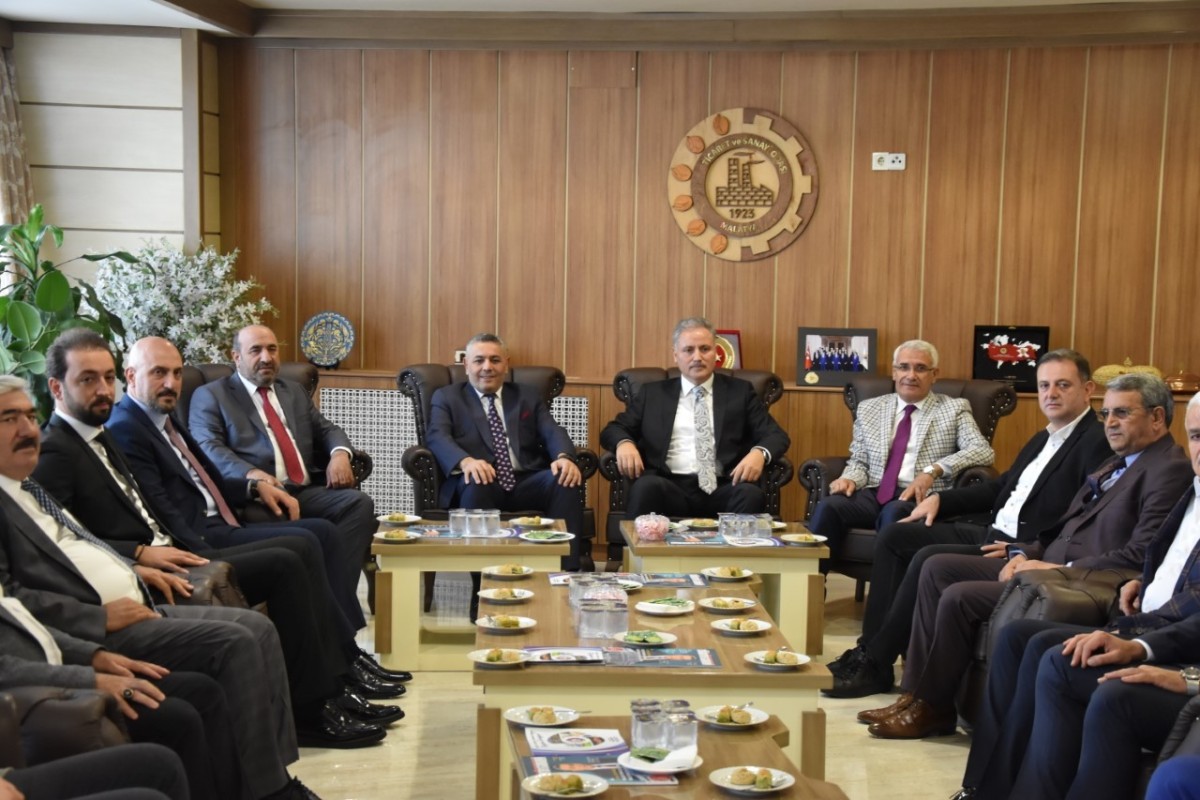 Hizmet için birlikte istişare ile çalışma vurgusu