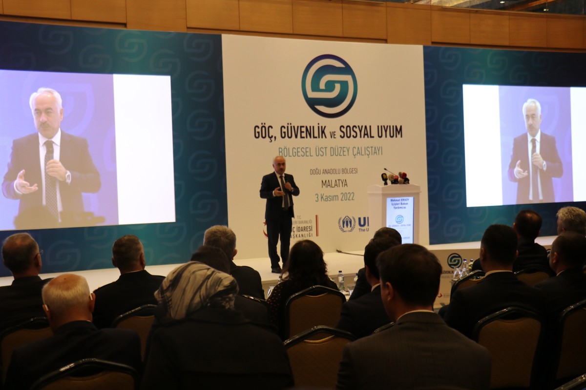 İçişleri Bakan Yardımcısı Mehmet Ersoy, Malatya'da Göç Çalıştayı'na katıldı