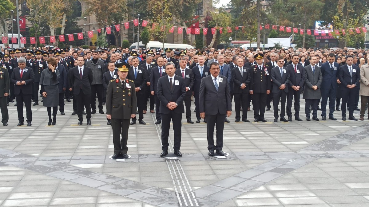 Atatürk vefatının 84. yıl dönümünde anıldı