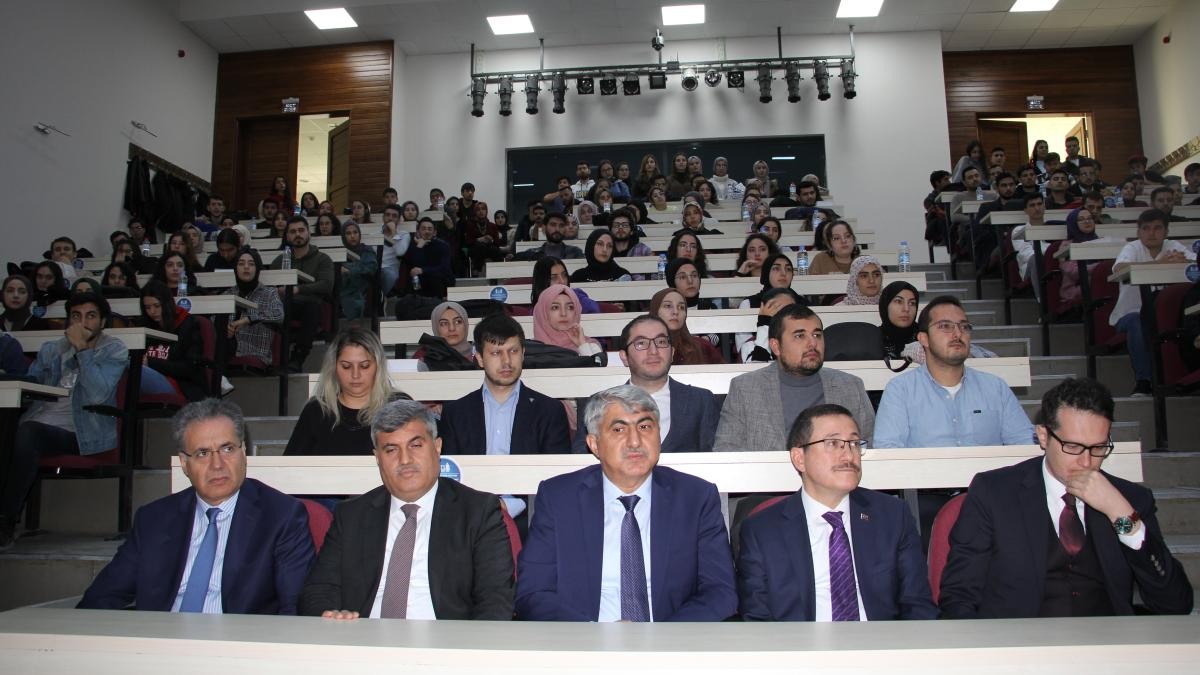  Hukuk öğrencilerine ilk ders Menteş’ten