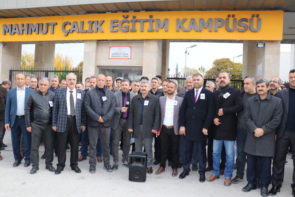 Öğretmene yapılan şiddeti kınadılar