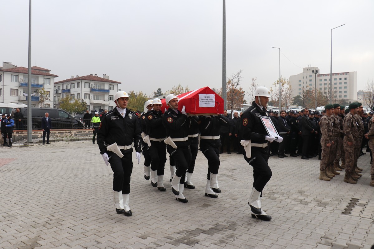 Emniyetini yasa boğan ölüm