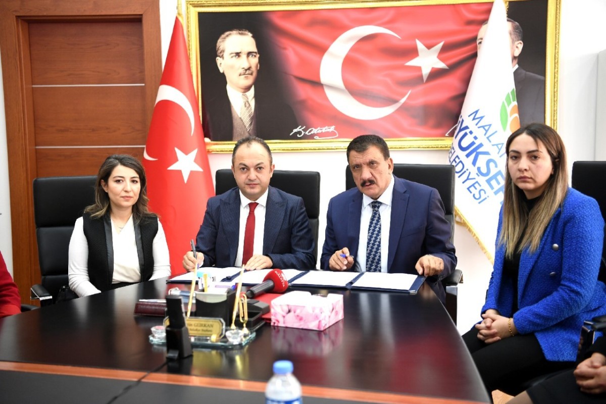Dünya kadın hakları gününde protokol imzaladılar