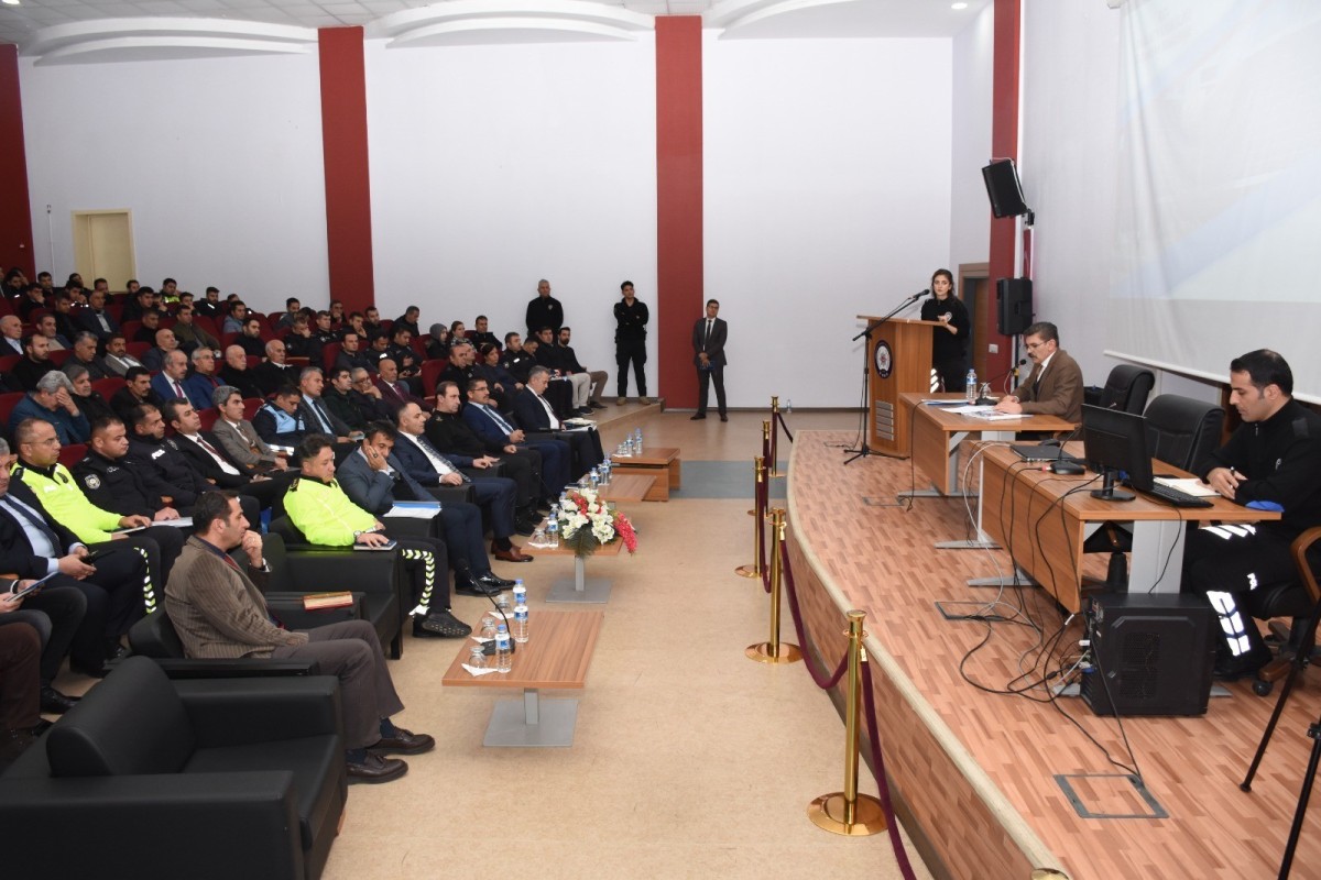 Muhtar ve STK temsilcileriyle huzur toplantısı düzenlendi