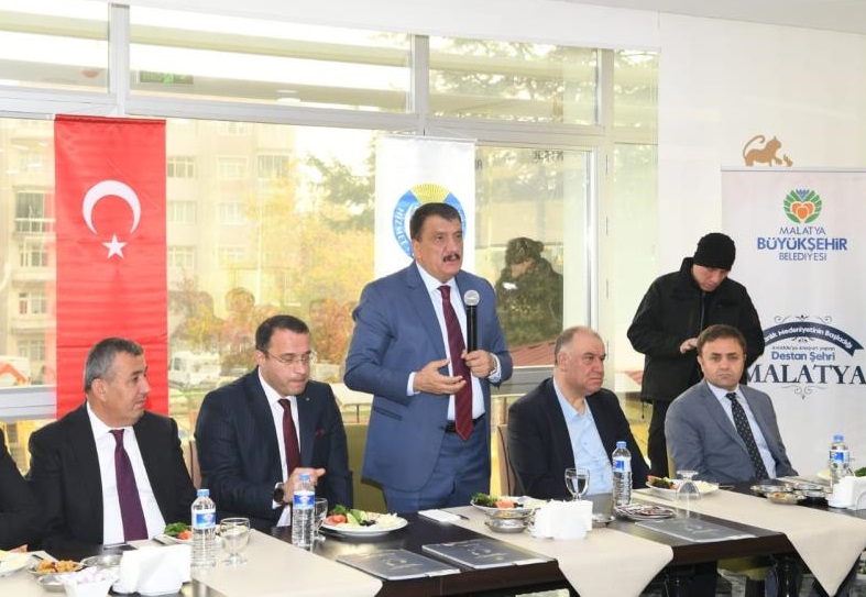 Gürkan, sendika temsilcileriyle bir araya geldi