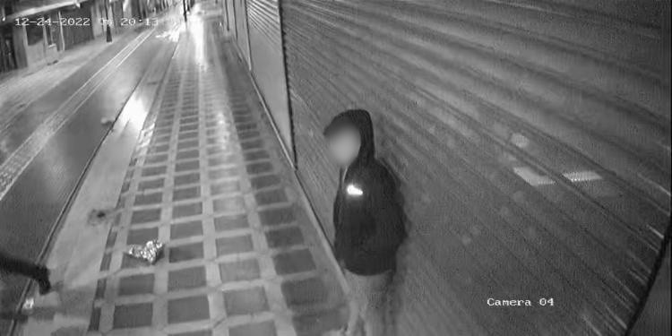 Kuyumcular çarşısında hırsızlık girişimi kameralara yakalandı