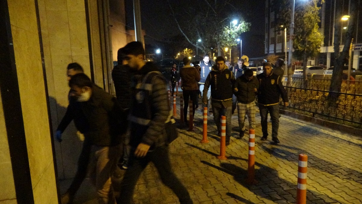 Hırsızlık şebekesine operasyon: 8 gözaltı