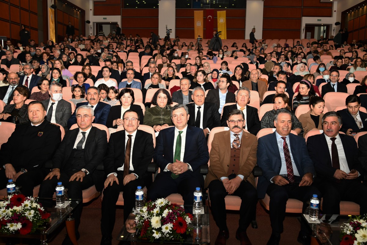 İnönü Üniversitesinde Akademik Ödül Töreni Yapıldı