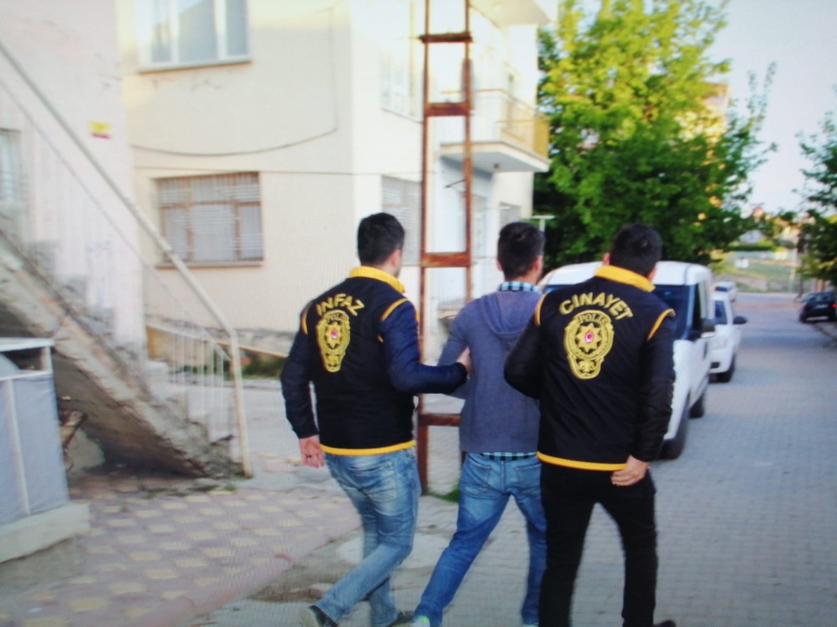 Aranması bulunan 3 zanlı polis operasyonuyla yakalandı