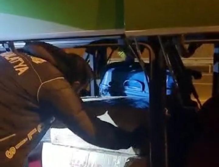 Yolcu otobüsünde 52 kilo uyuşturucu ele geçirildi