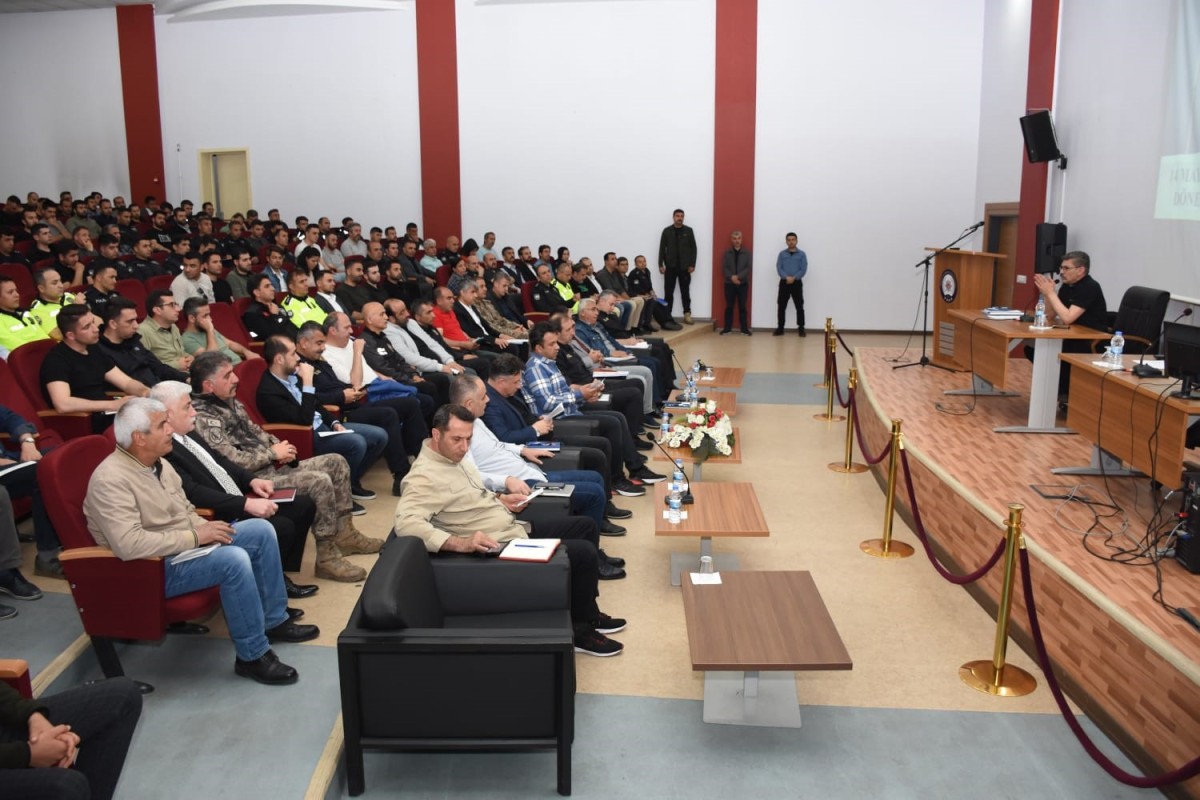 Polis seçim için teyakkuzda