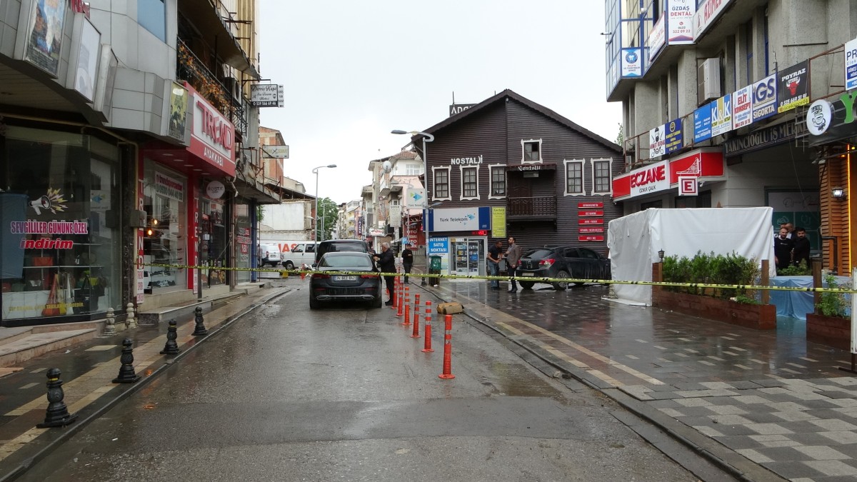 48 yaşındaki görevli telefon direğinden düştü