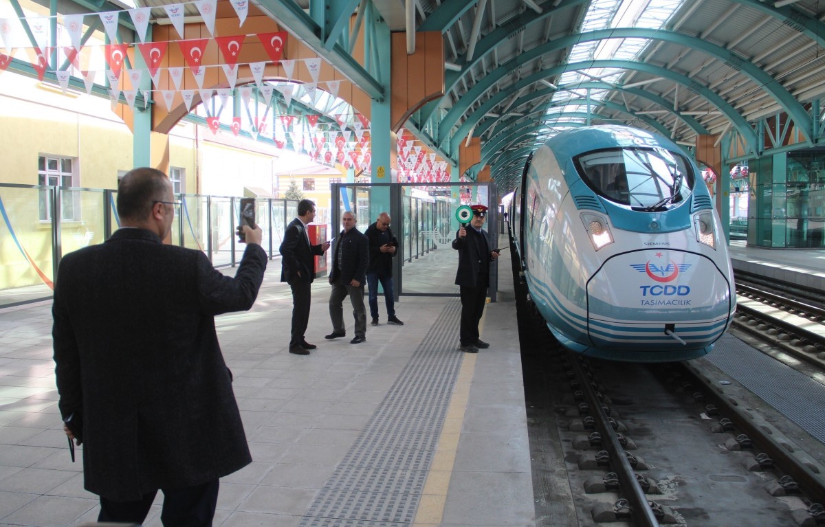 Malatya-Sivas Bölgesel Treni seferleri başlıyor