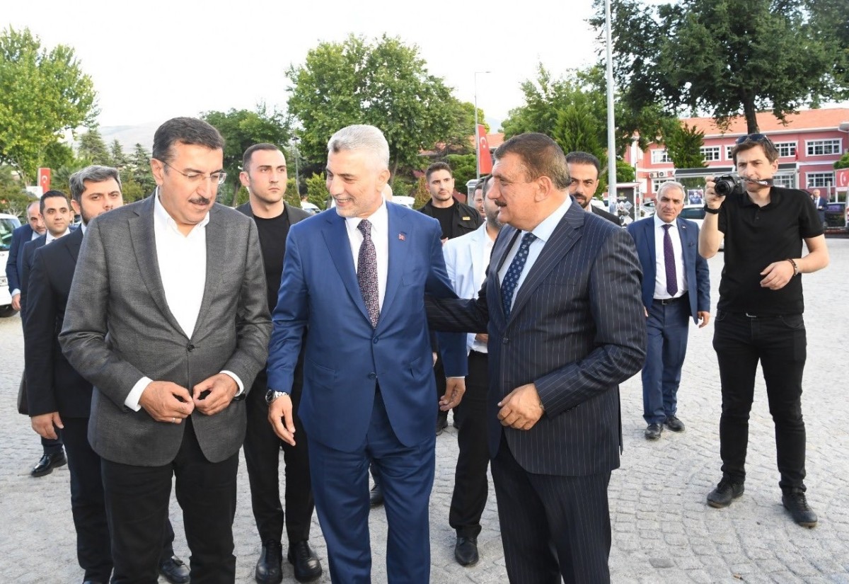 Bakan Polat: 