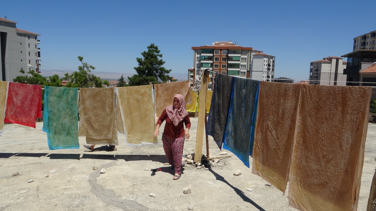 Deprem bölgesi Malatya’da kadınlardan üretim atağı