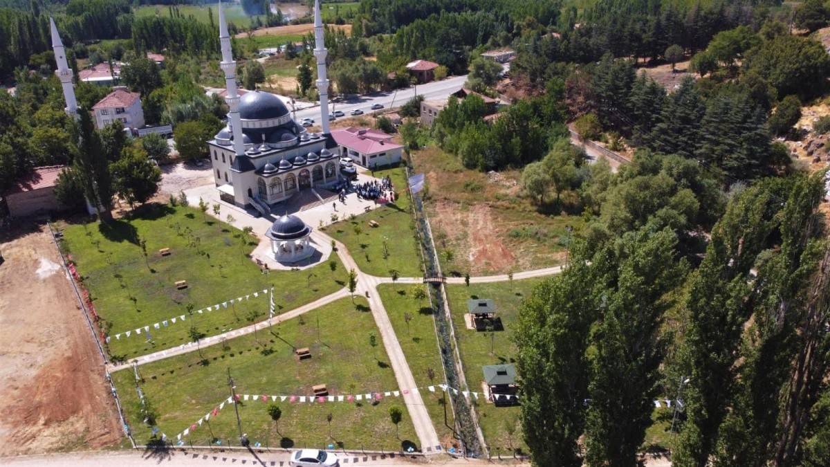 Sürgü Pınarbaşı Parkı hizmete açıldı