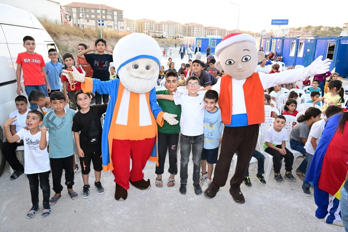 Konteyner kentte çocuklara yönelik şenlikler devam ediyor