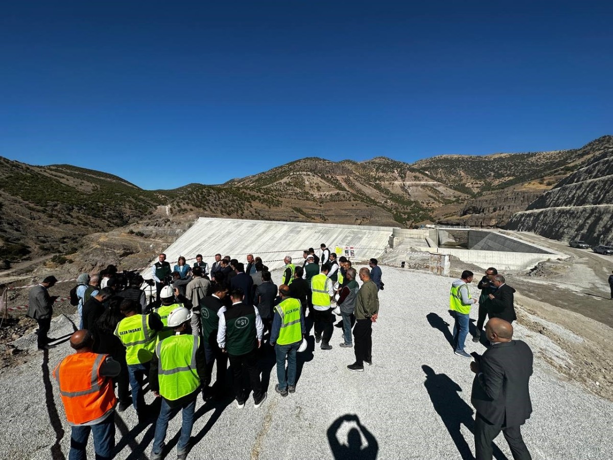 Bakan Yumaklı, Yoncalı Barajı’nda incelemelerde bulundu