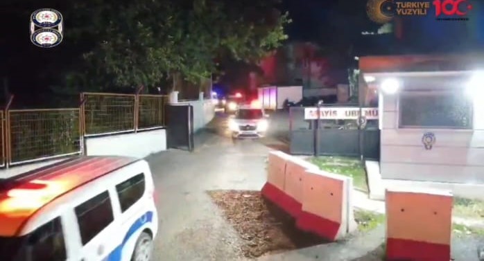  FETÖ operasyonu: 3 gözaltı