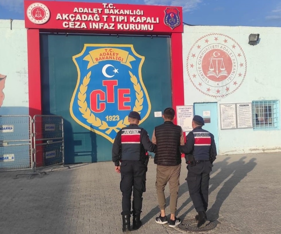  Depremzedeleri dolandıranlara jandarmadan operasyon: 2 gözaltı
