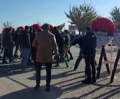 Şehidin cenazesinde CHP'ye tepki