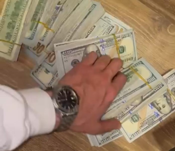 Otelde çalışan garsondan 150 bin dolarlık vurgun