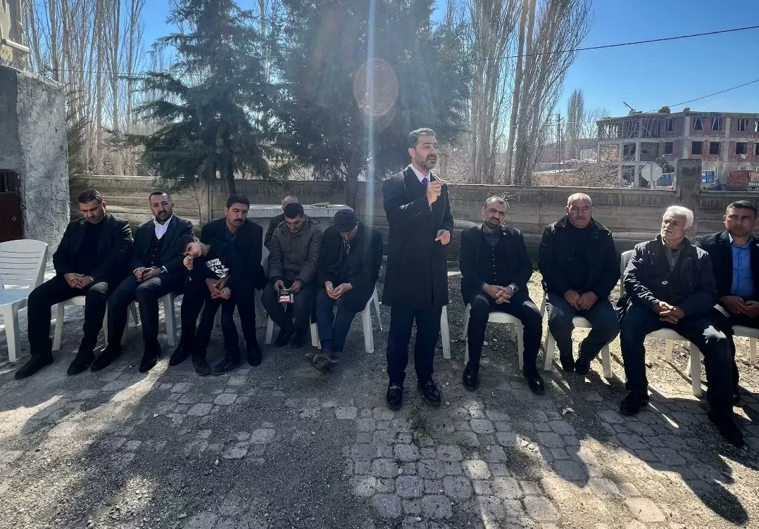 Bilal Yıldırım, seçim gezileri kapsamında Yazıhan'daydı