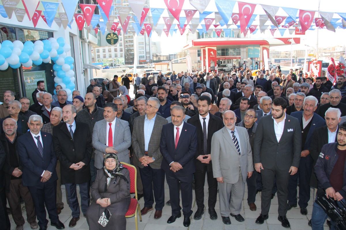 Prof. Dr. İbrahim Gezer’in Seçim İrtibat Ofisi Açıldı