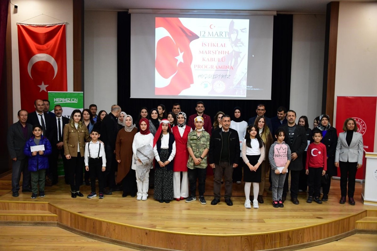 İstiklal Marşı'nı güzel okuma yarışması düzenlendi