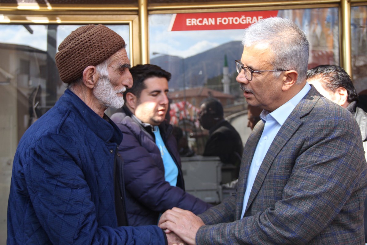 İbrahim Gezer’den emekliler ve asgari ücretlileri yakından ilgilendiren açıklama