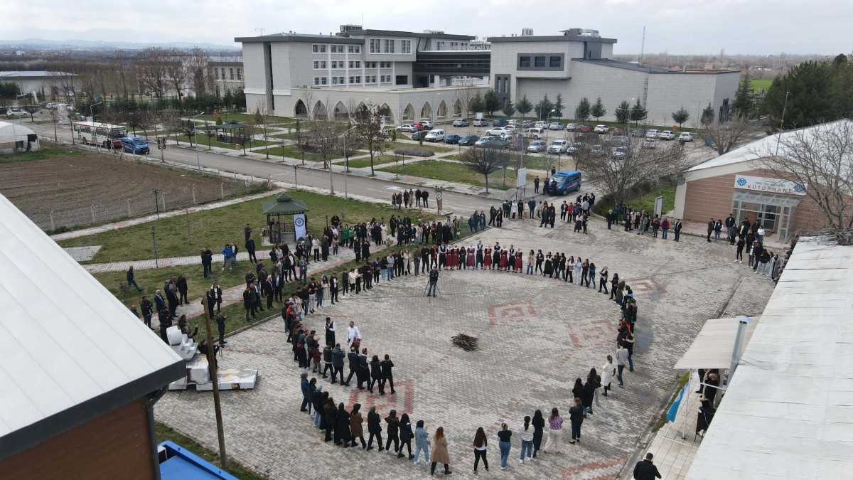 Turgut Özal Üniversitesi’nde Nevruz Kutlamaları Gerçekleşti