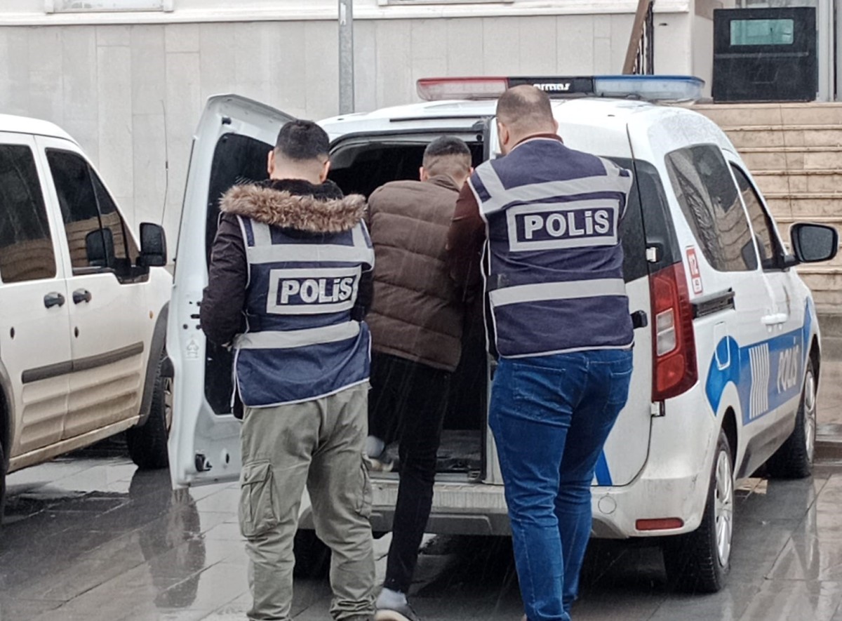 Konteynerlerde klima çalan zanlı yakalandı