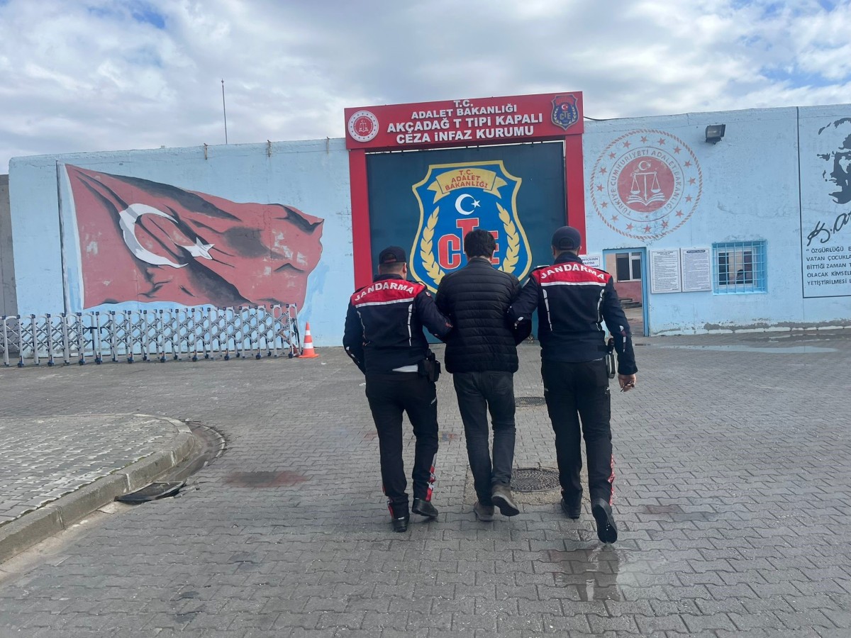 Jandarma tarafından yakalanan FETÖ firarisi tutuklandı