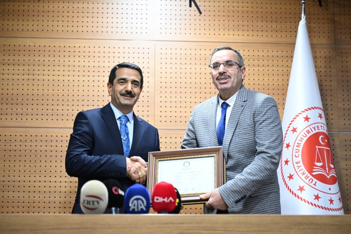 Bayram Taşkın Mazbatasını Aldı