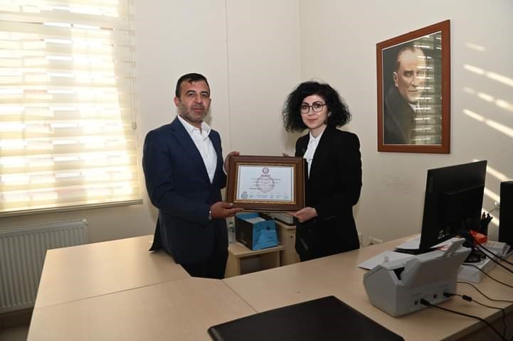 Mikail Sülük mazbatasını aldı