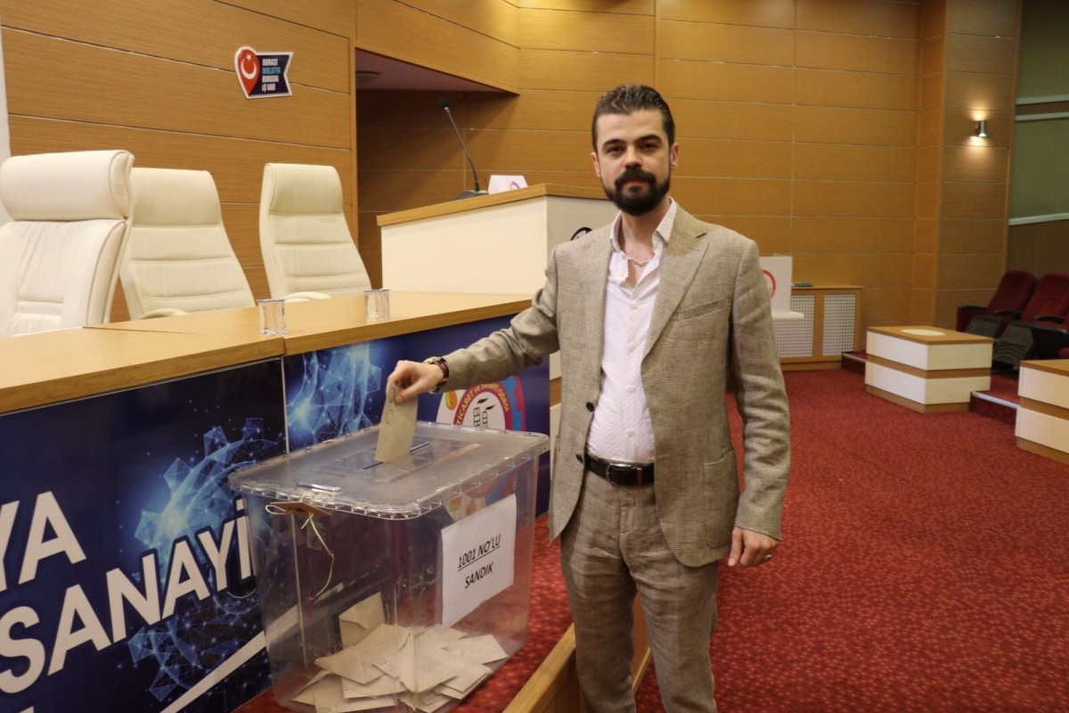 Diş Hekimleri Odası’nda Miraç İnanmaz güven tazeledi