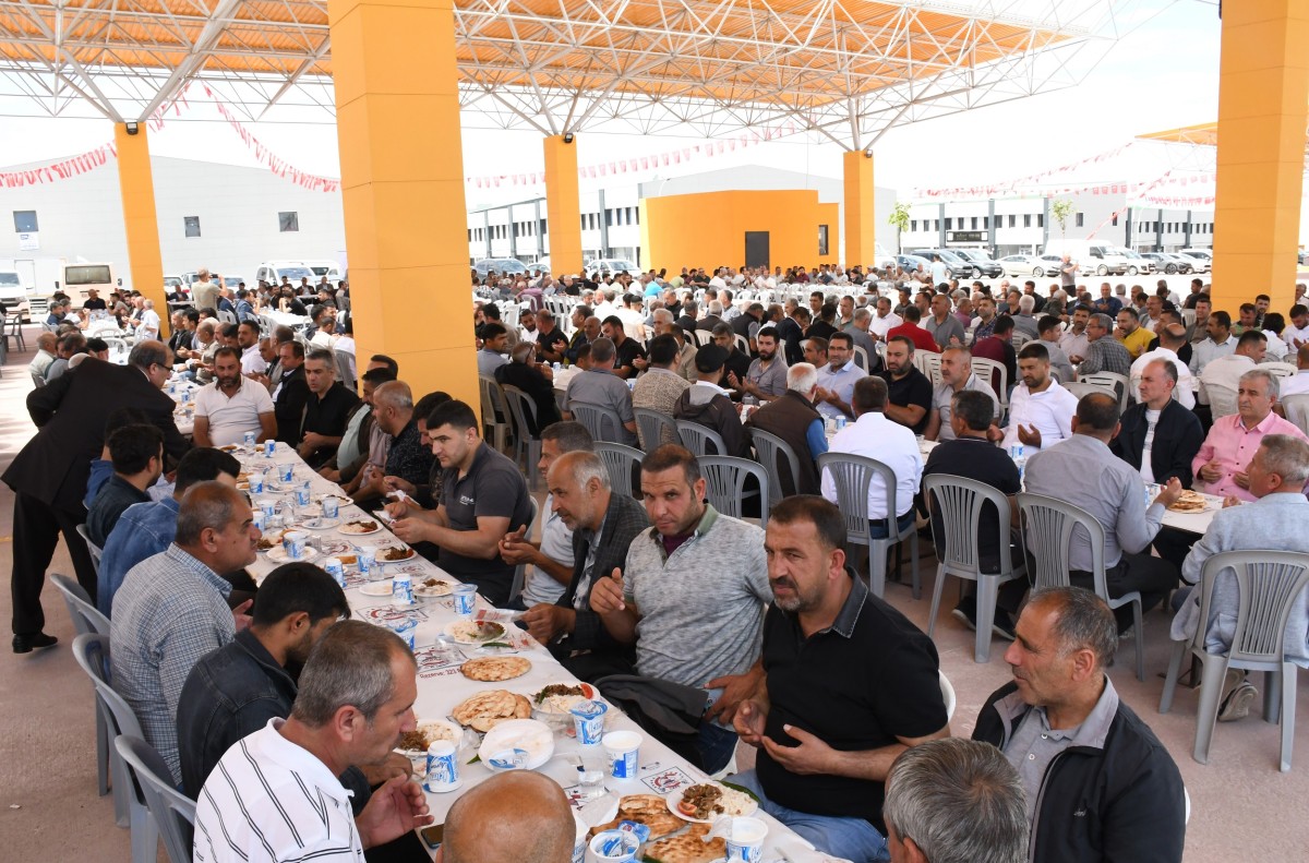 Recep Tayyip Erdoğan Dünya Kayısı Ticaret Merkezi’nde Büyük Buluşma