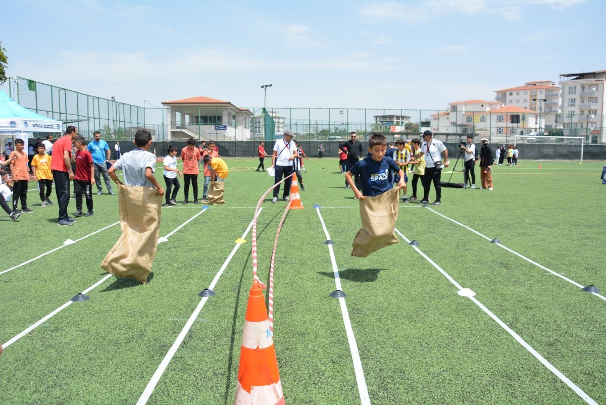 77’den 7’ye Geleneksel Çocuk Oyunları Şenliği düzenlendi