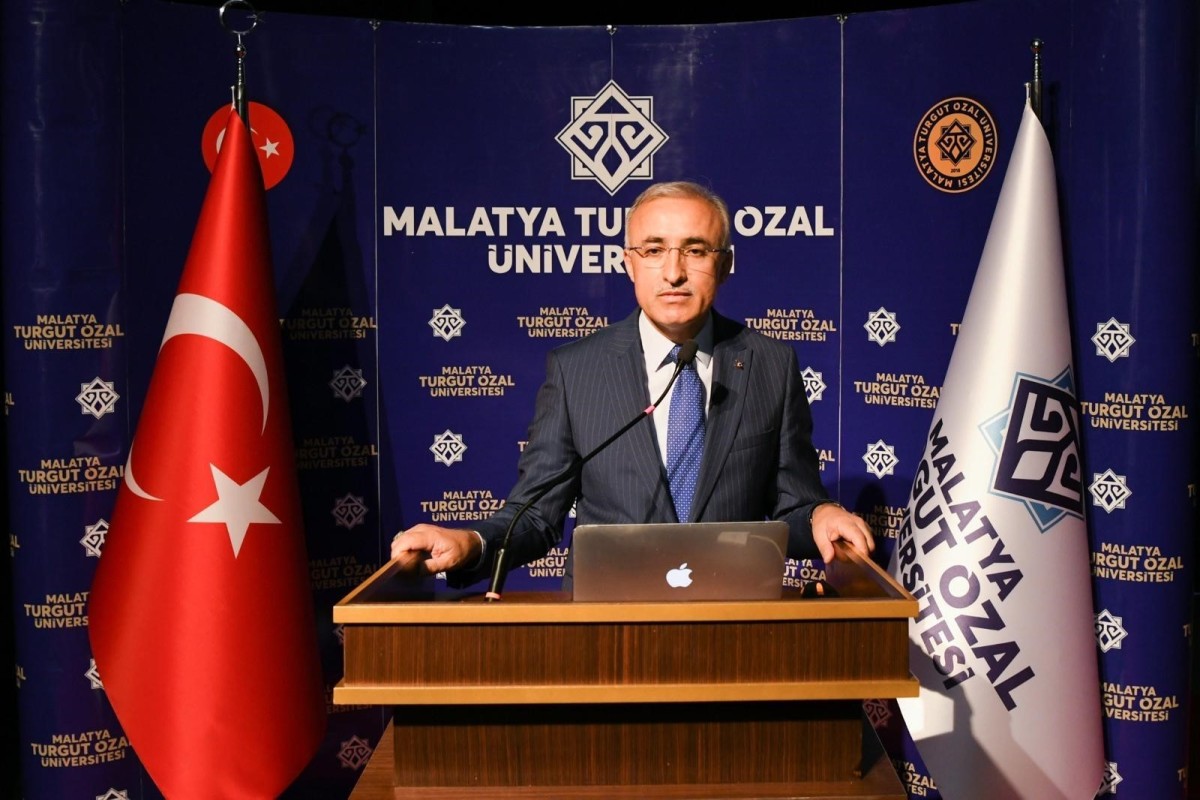 Prof. Dr. Fuat Sezgin ve Müslümanların Bilime Katkıları’ konulu konferans düzenlendi