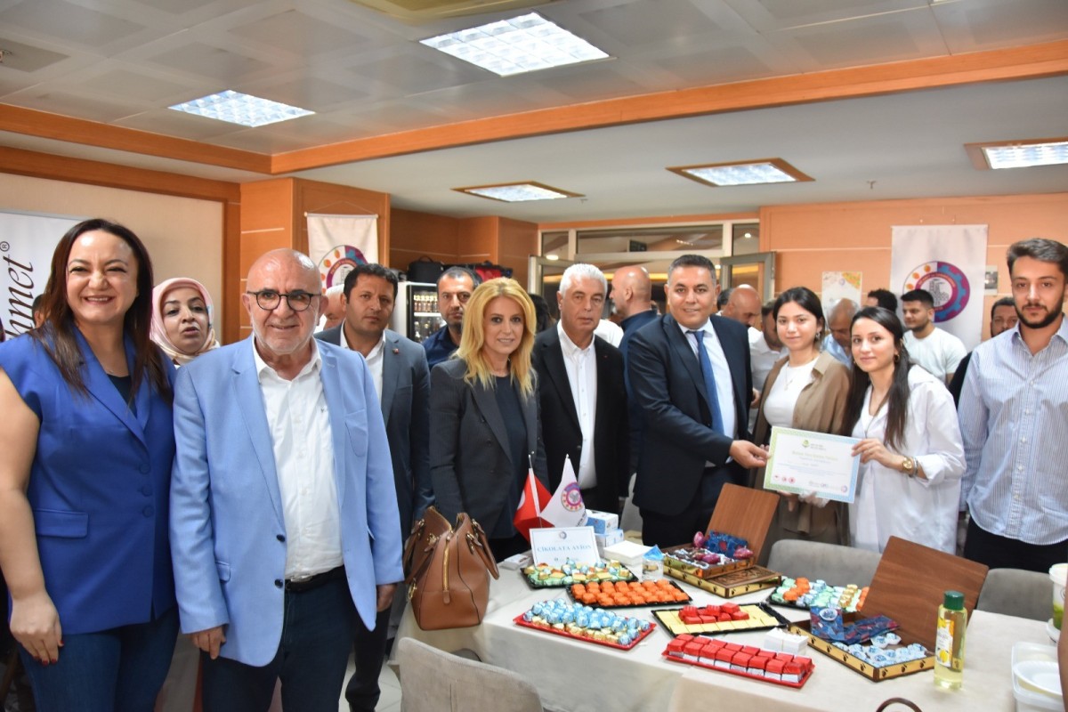 Üreticiler üretecek dünya tüketecek