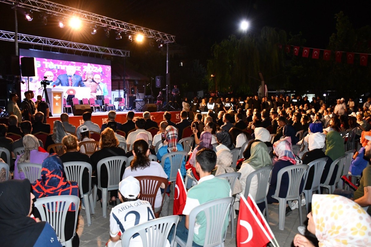 15 Temmuz şehitleri törenle anıldı