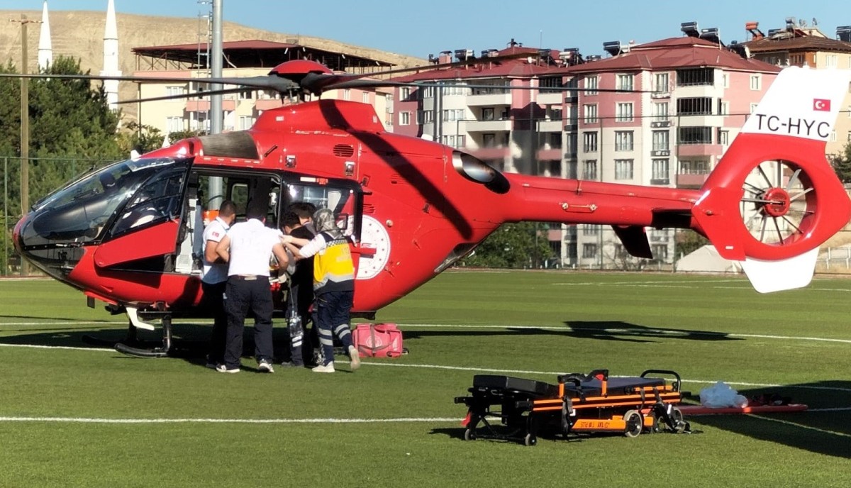 Darende'de yaralanan yaya hava ambulansı ile Malatya'ya sevk edildi