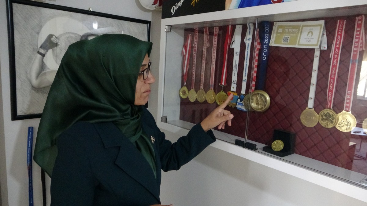 Hatice Akbaş’ın annesi İlkay Akbaş: “Altın madalyanın yeri hazır”