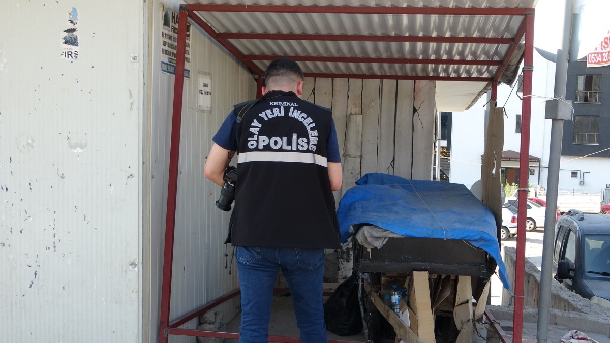 Seyyar satıcı ile müşteri arasındaki tartışması kanlı bitti