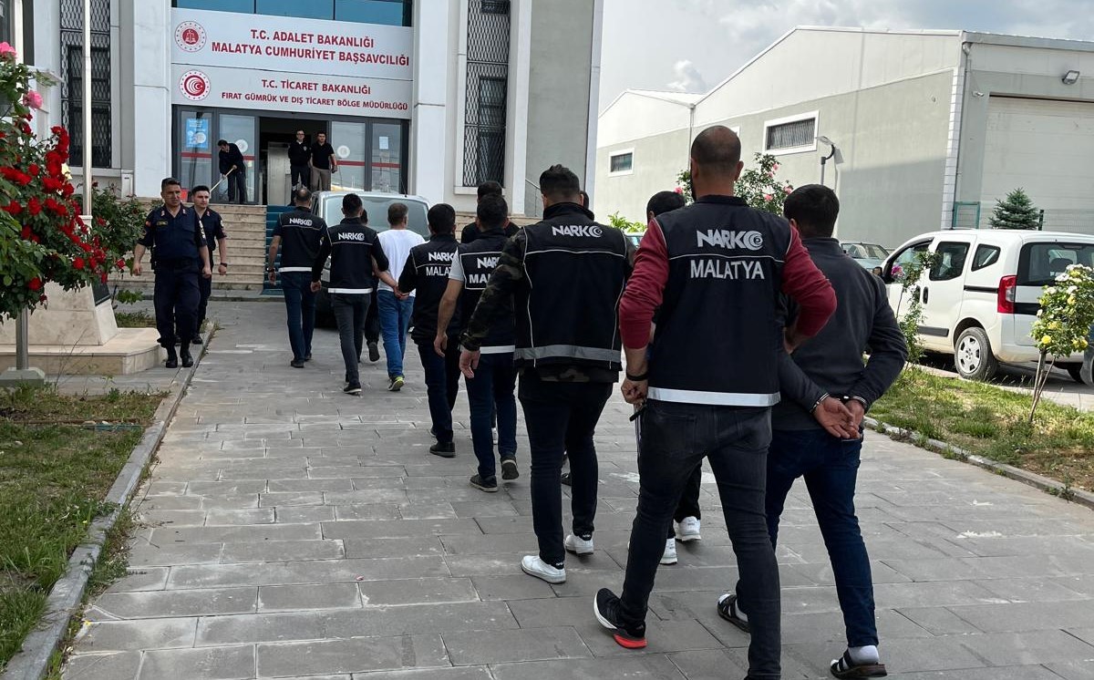 Emniyetten torbacı operasyonu: 17 tutuklama