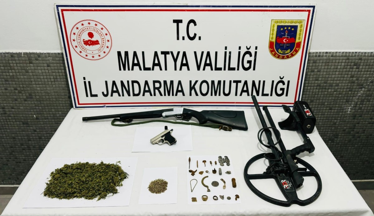 Tarihi eser ve uyuşturucu operasyonu