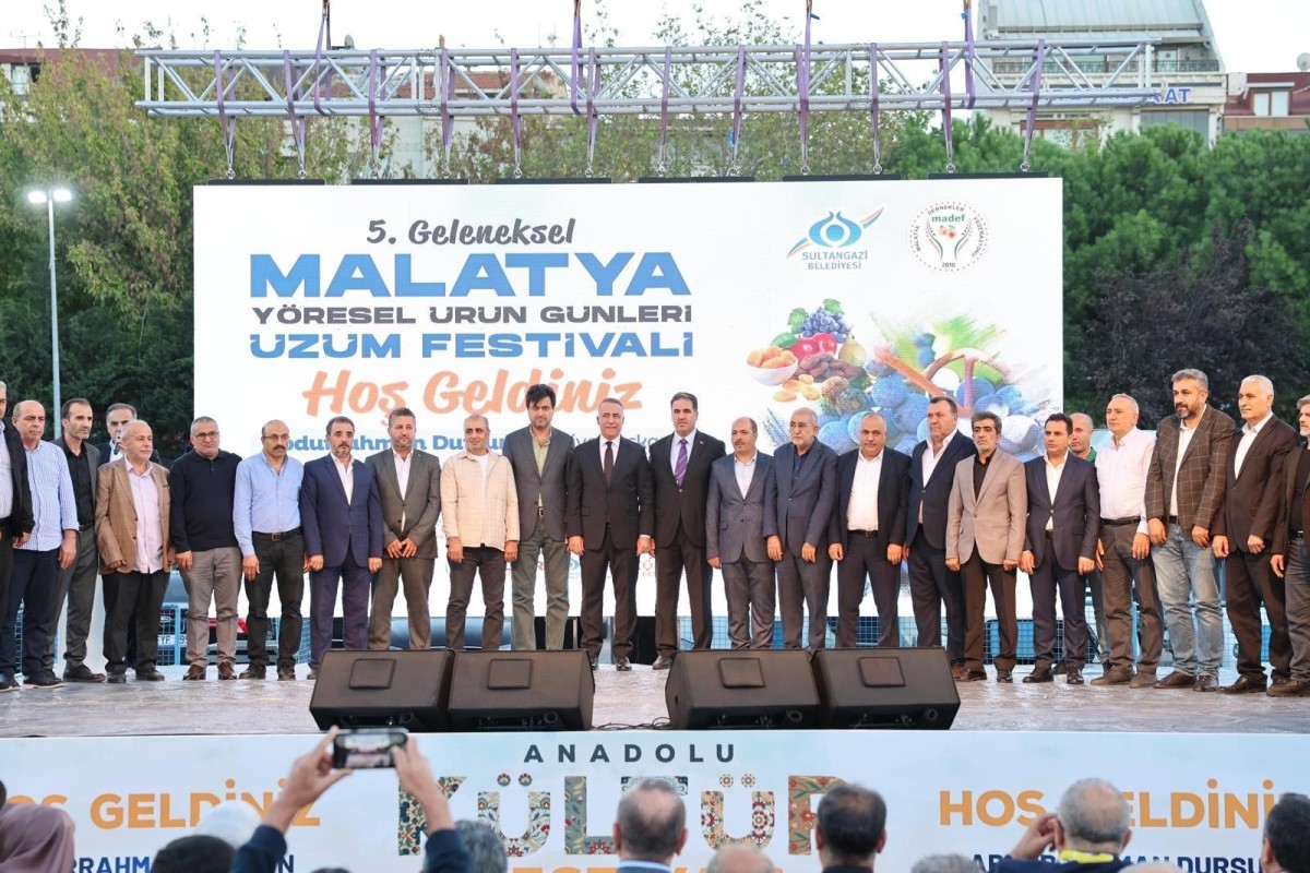 Sultangazi'de 5. Geleneksel Malatya Yöresel Ürün Günleri Üzüm Festivali başladı